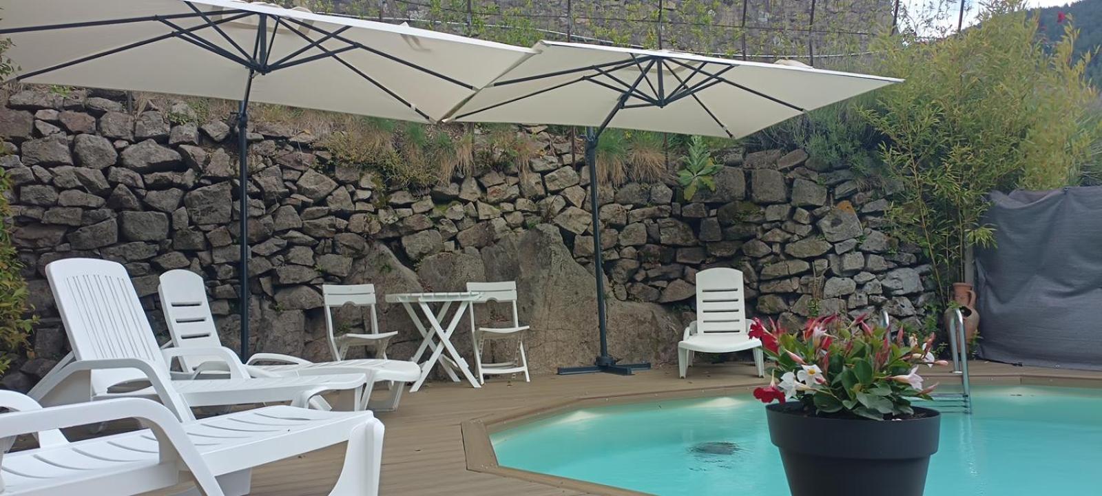 L Echappee Belle Holiday home Laviolle